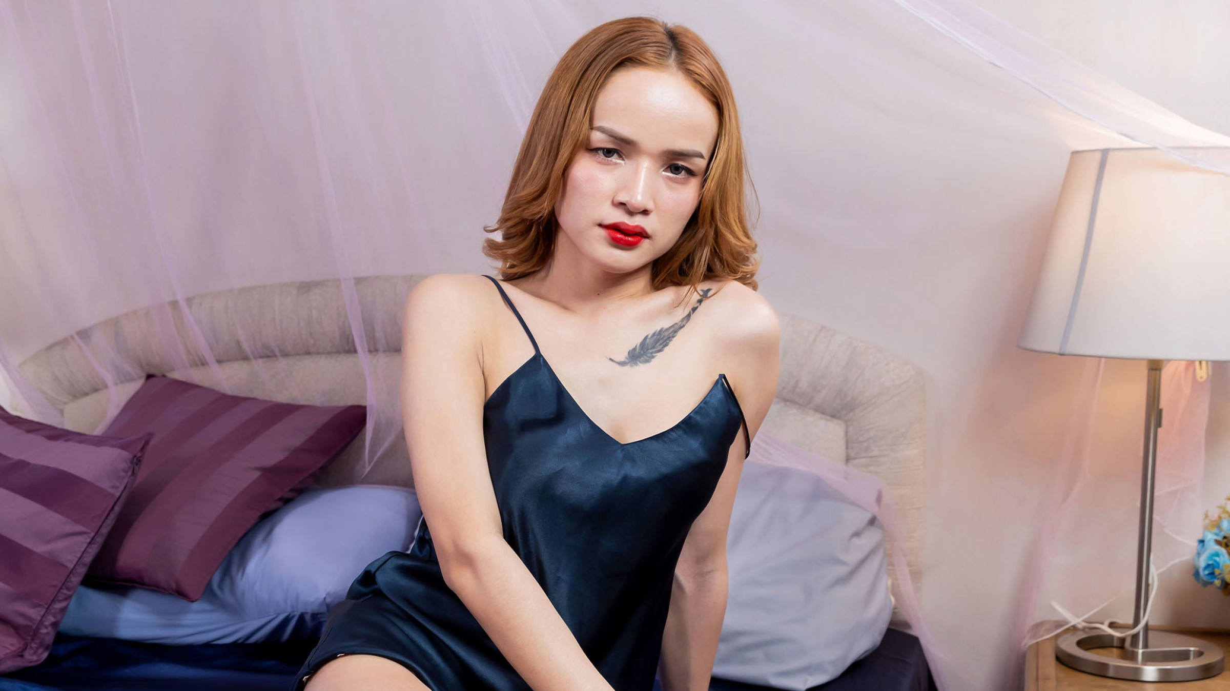 Sensual Fire With Redhead Beauty Linly