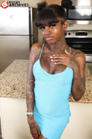 Cherri 'The Body' Curves